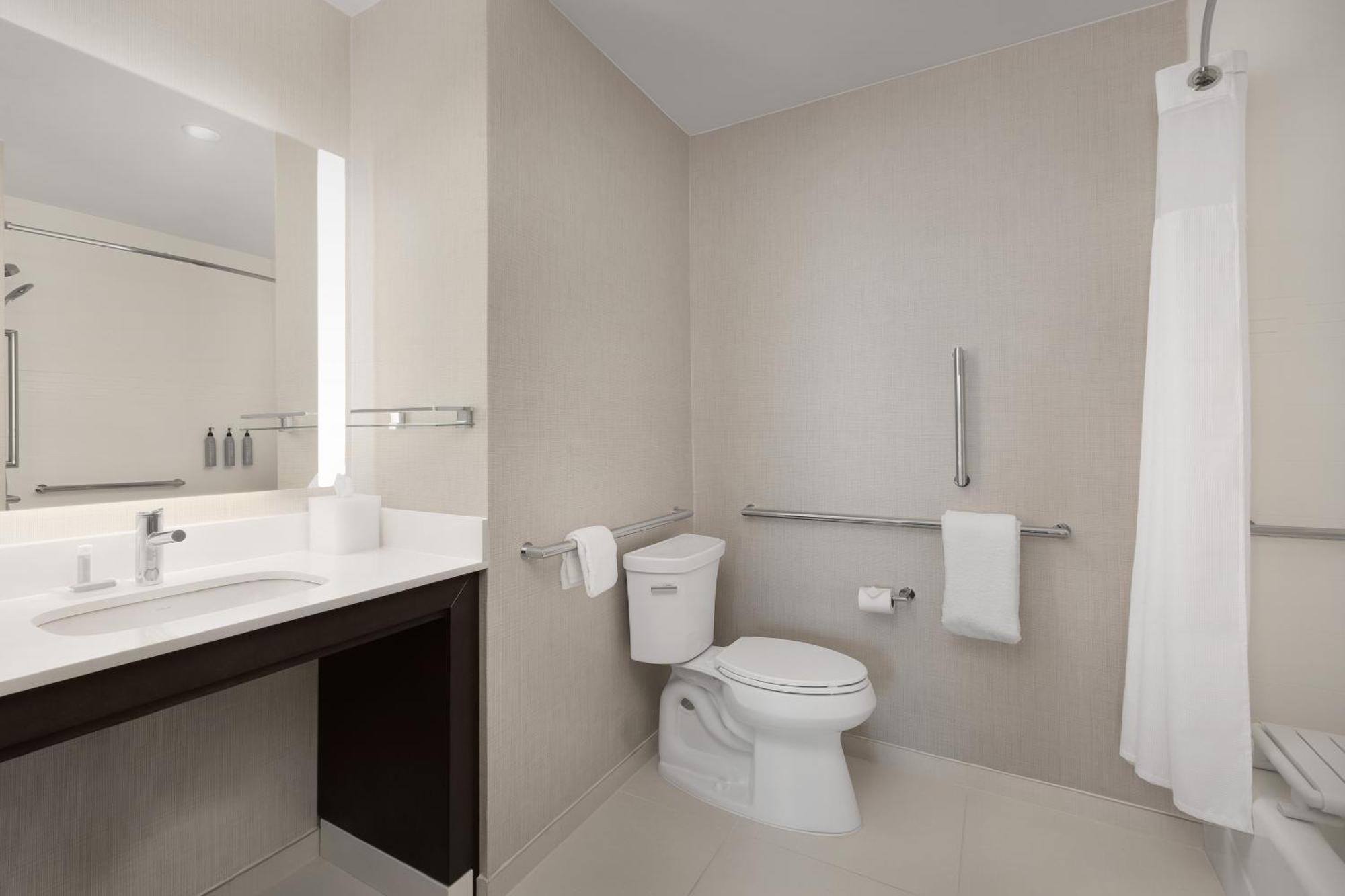 Residence Inn Kenwood Экстерьер фото